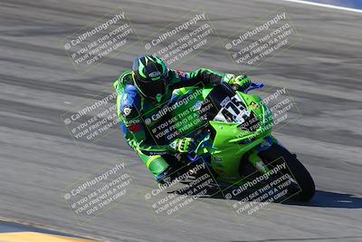 media/Mar-21-2025-CVMA Friday Practice (Fri) [[30cd4fe323]]/3-Racer 2/Session 2 (Bowl)/